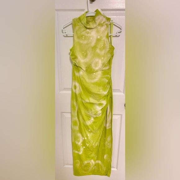 NEW w/ tags Superdown Lime Green Tie-Dye Maxi Dress w/ side slit, size M - Picture 1 of 5